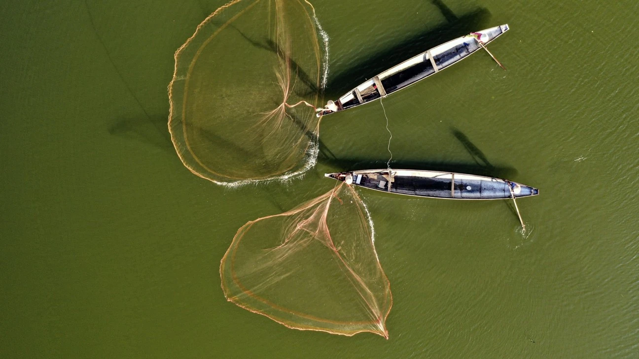 Hue Fishermen