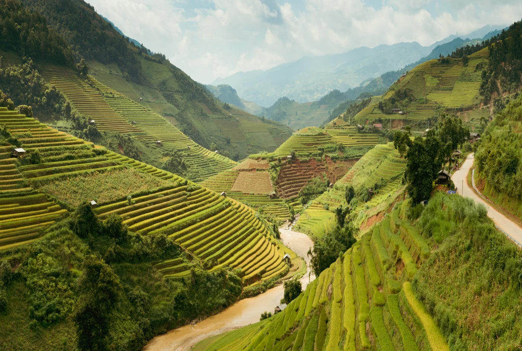 The Ultimate Camera Gear Strategy for Photographing Vietnam