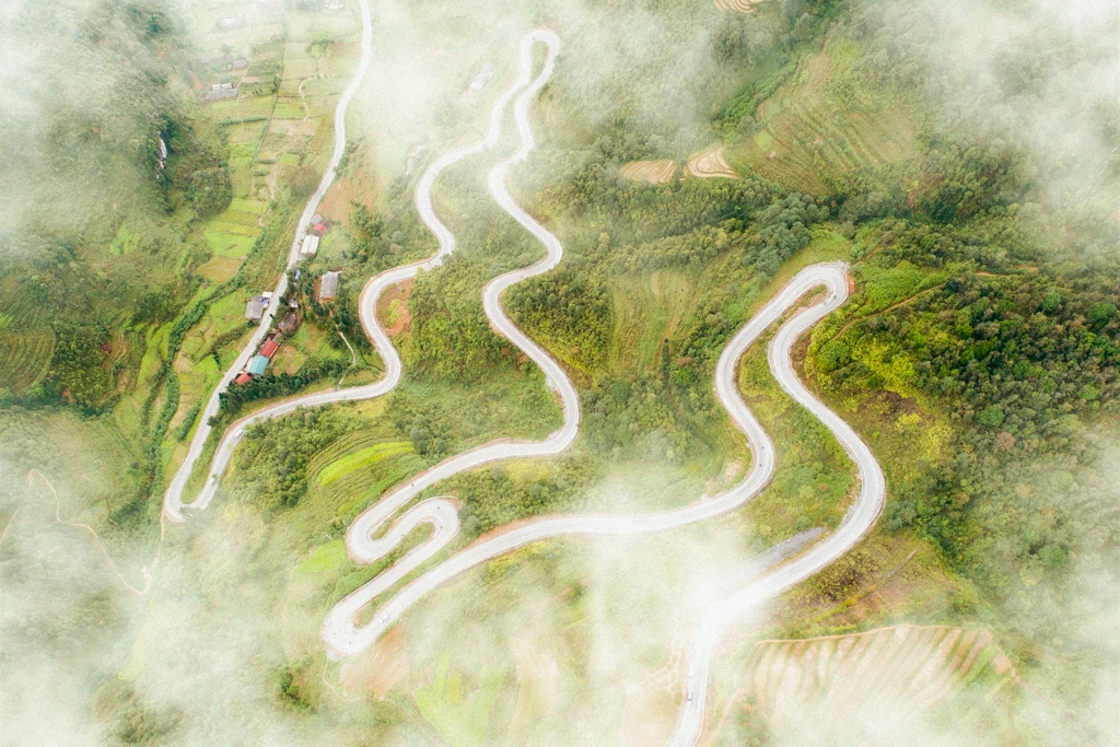 Fog, Rain & Monsoon: Turning Bad Weather into Better Photos