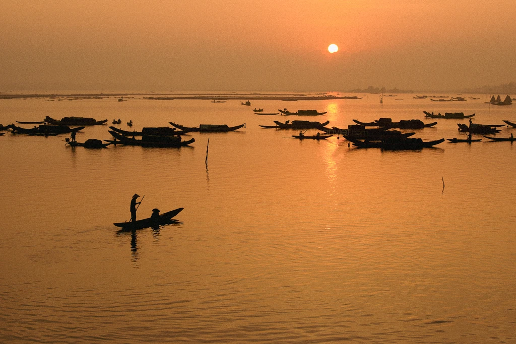 Sunrise vs Sunset in Vietnam: When Light Works Best